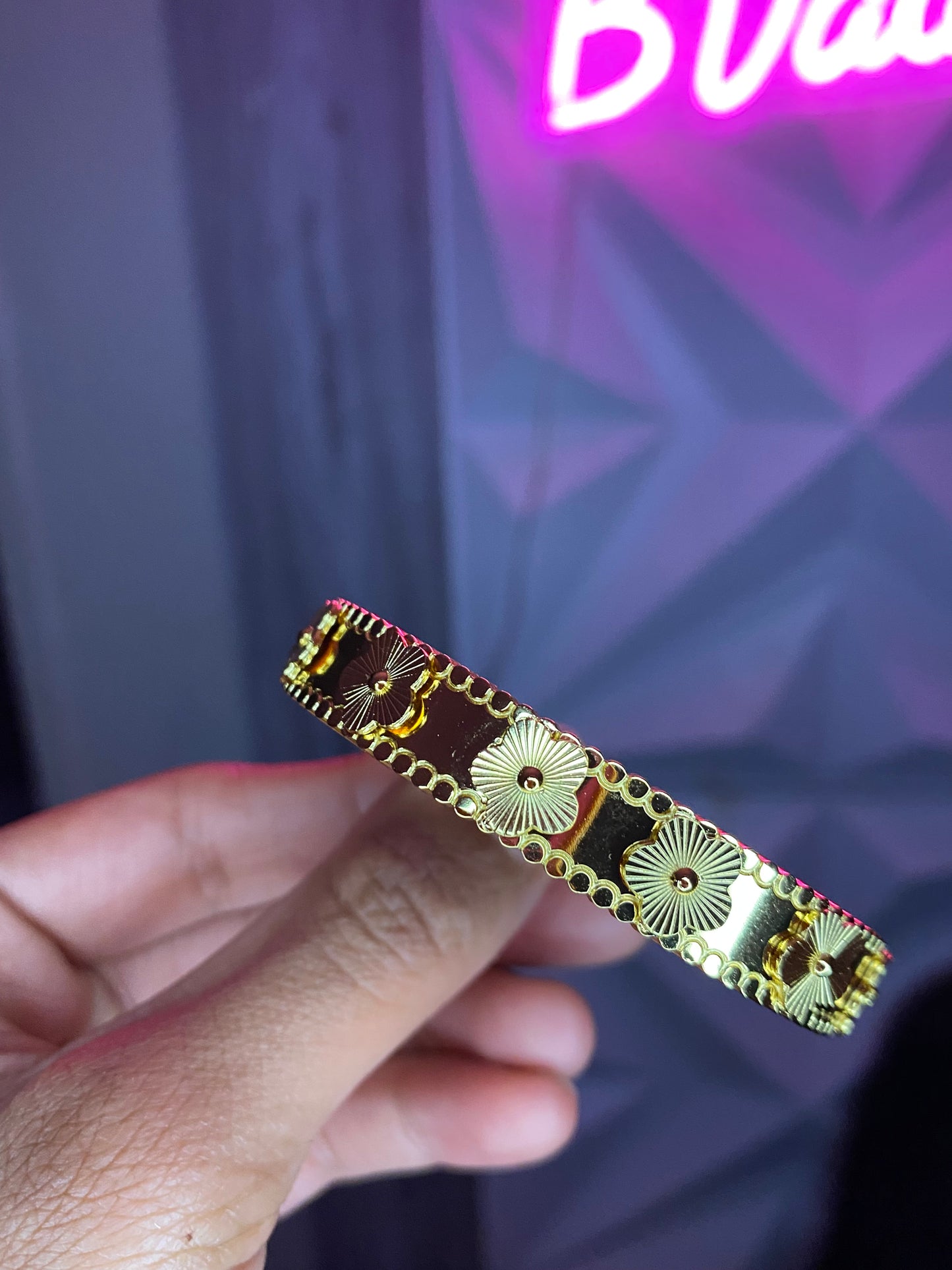 Golden Floral Luxe Bangle