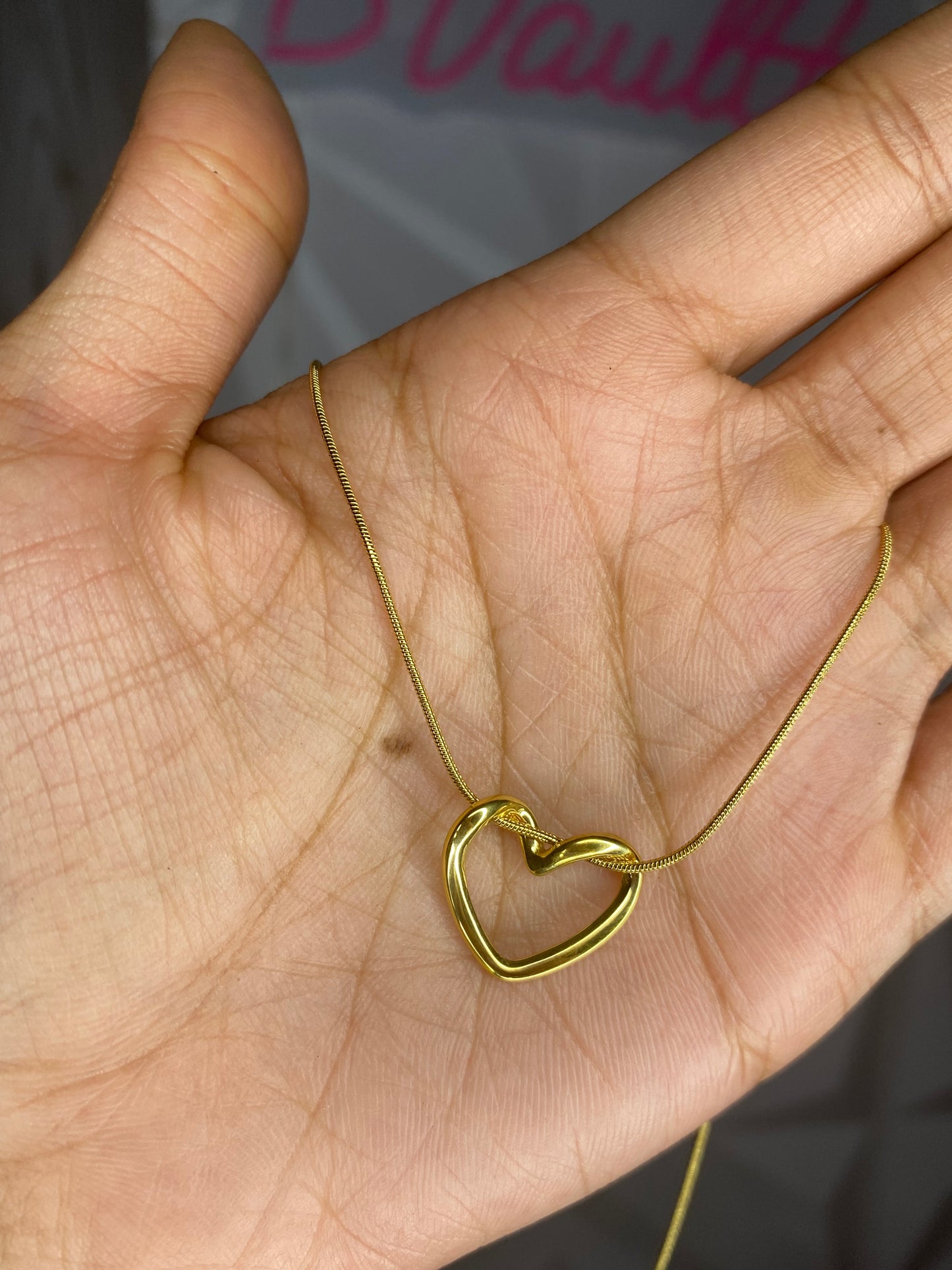 Simple Goldie necklace