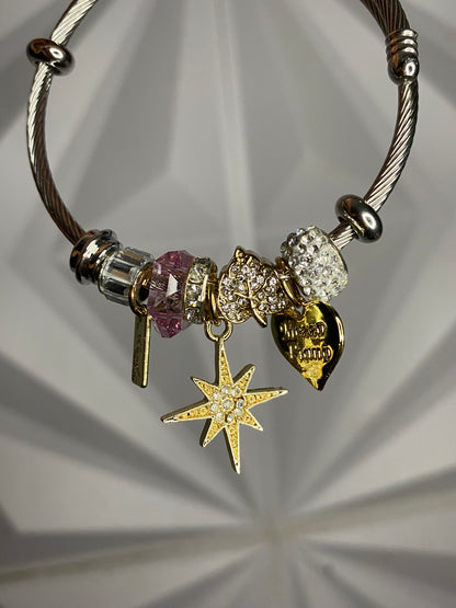 Star charm bracelet