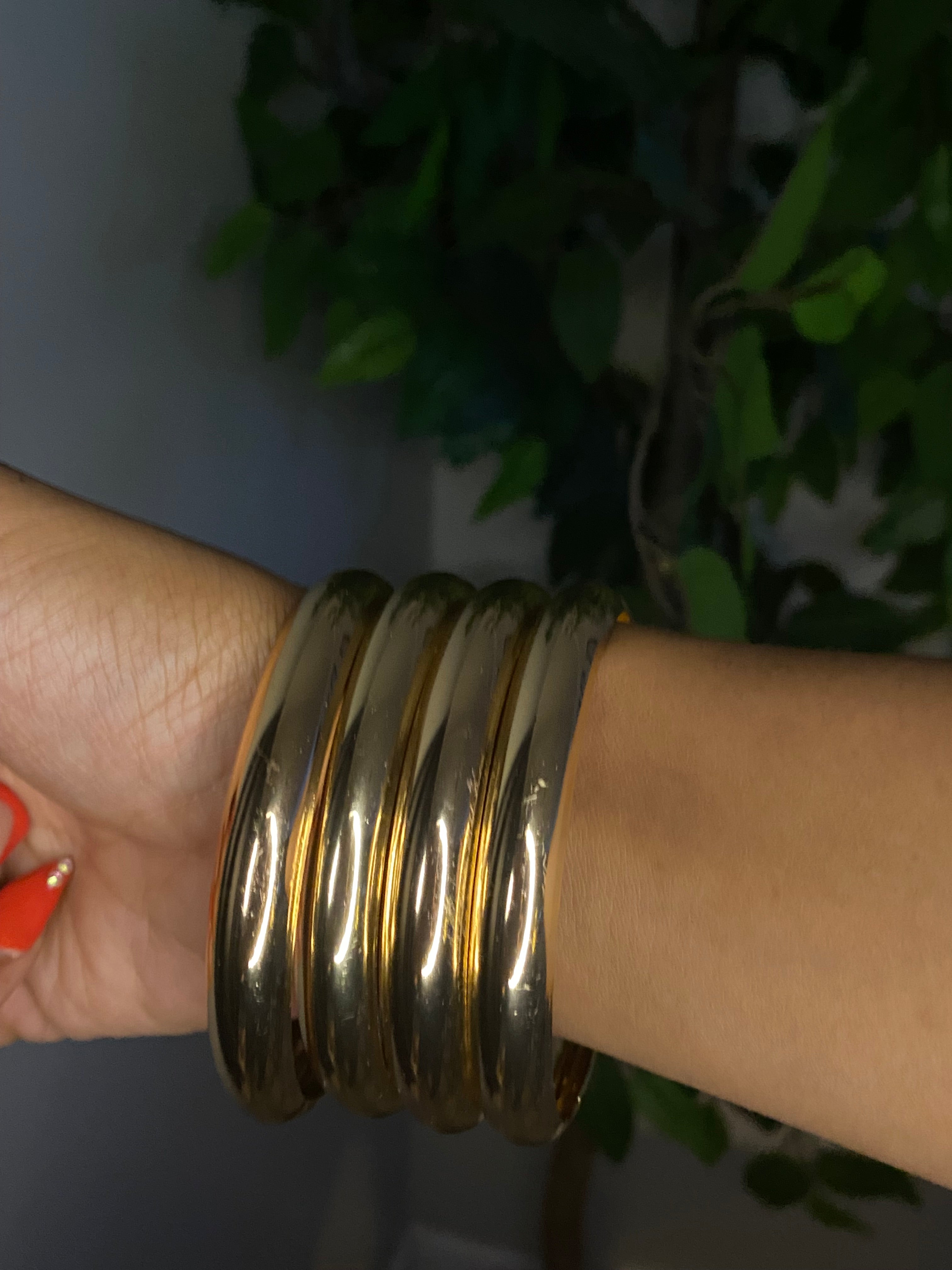 Golden Luxe Dome Bangle Set (4-Piece)