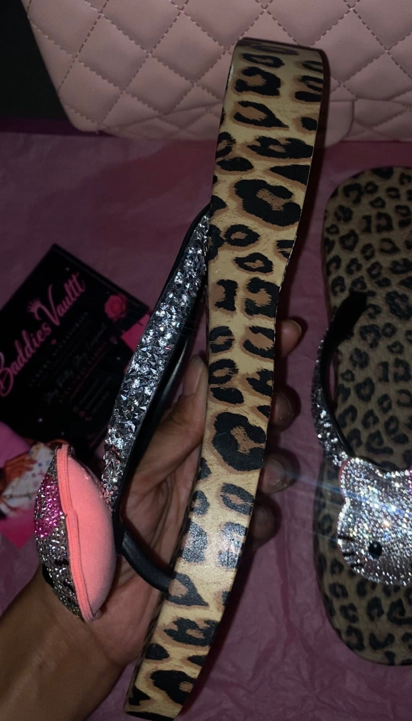 Y2K Hello Kitty Rhinestone Flip Flops 🎀✨