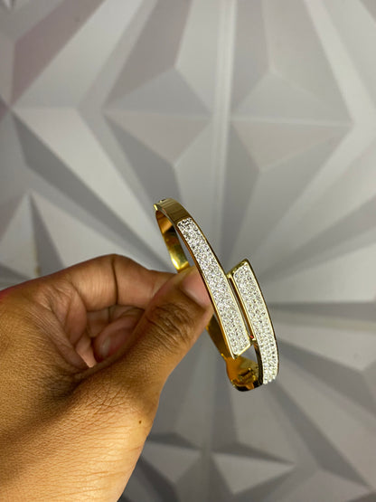 Gold gold bangle