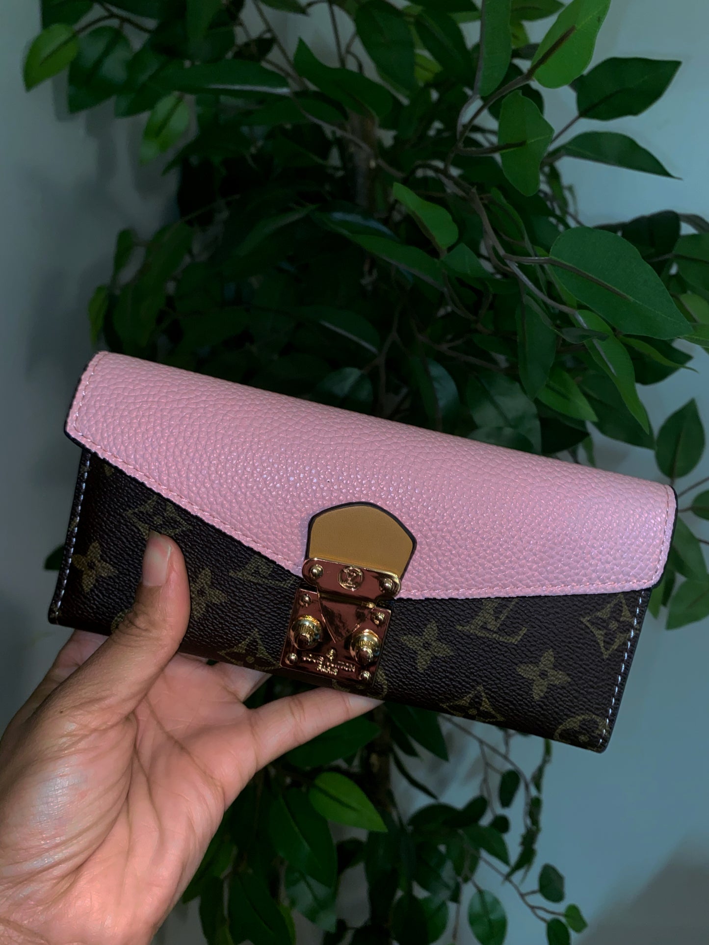 Pink LV clutch luxury inspired