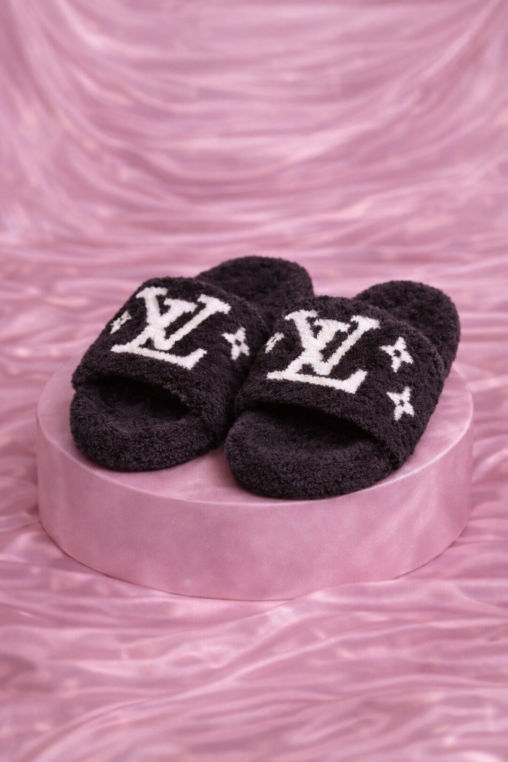 LV Luxury Black Plush Slides