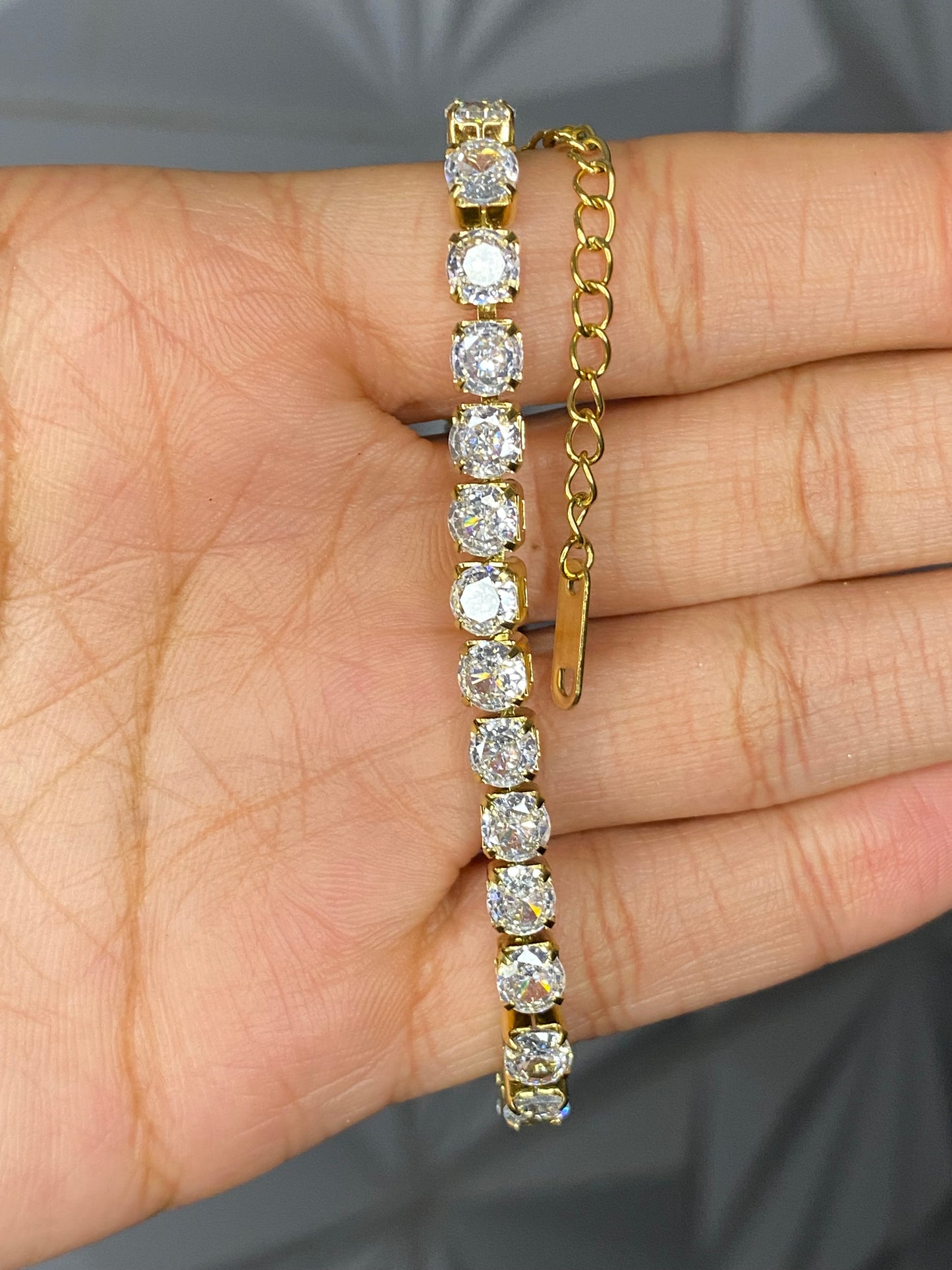 Gold rhinestone bracelet