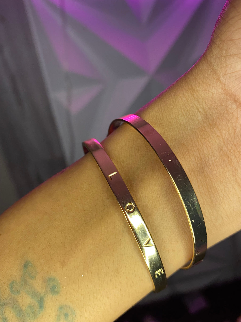 2 pc gold bangles
